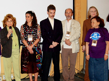 Juan Estadella con T. Maciá, C. Beranger y otros colegas en el
          Congreso del SINARJ (Río de Janeiro, Brasil), 2007.